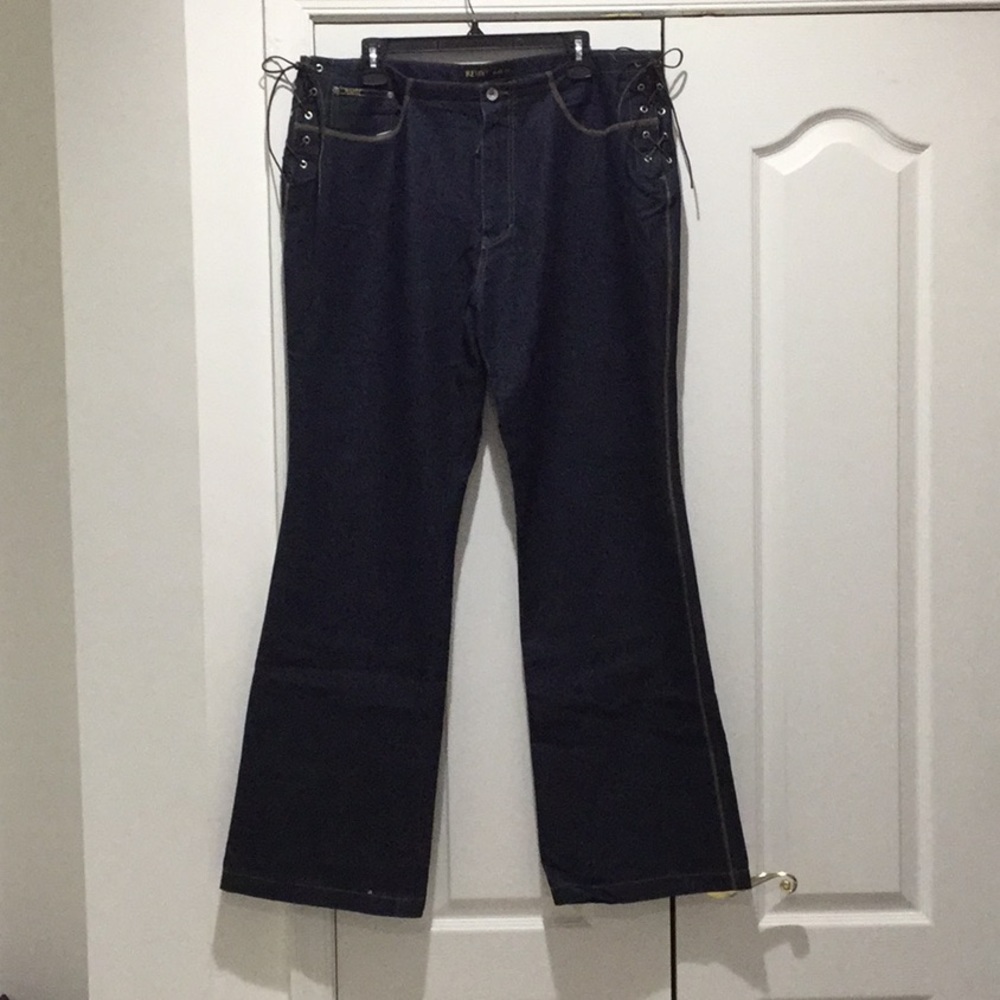 Revolt blue jeans20 w/side tie detail nwot
